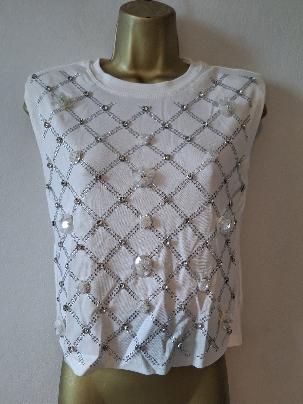 Sleeveless White Embellished Women's Top